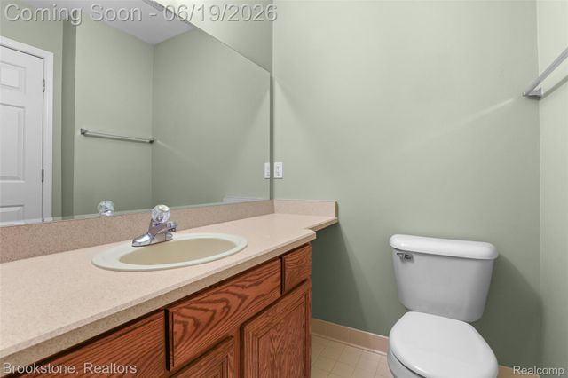 16981 Sandstone Circle 74, Macomb Township, MI 48042