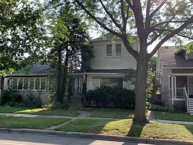 828 N Ridgeland Avenue, Oak Park, IL 60302