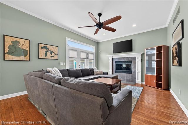 50342 Hancock Street, Canton, MI 48188