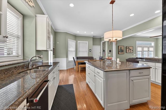 50342 Hancock Street, Canton, MI 48188