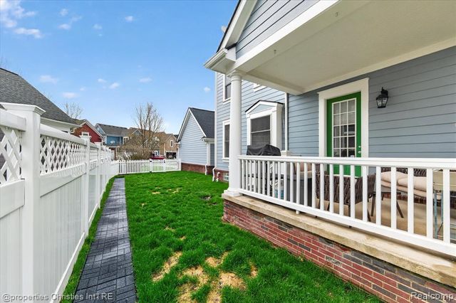 50342 Hancock Street, Canton, MI 48188