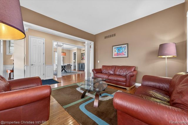 50342 Hancock Street, Canton, MI 48188