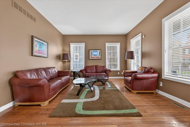 50342 Hancock Street, Canton, MI 48188