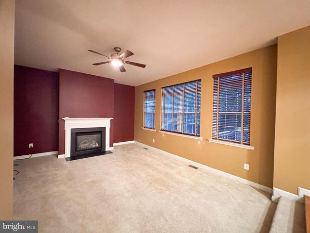 2039 DOWNSHIRE CT, Waldorf, MD 20603