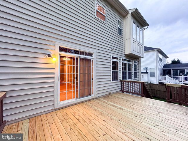 2039 DOWNSHIRE CT, Waldorf, MD 20603