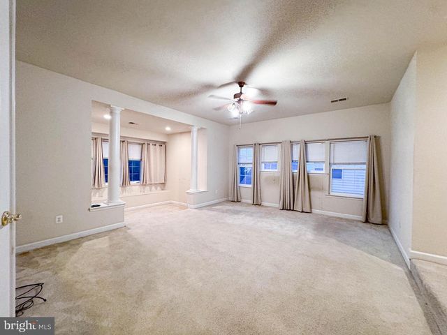 2039 DOWNSHIRE CT, Waldorf, MD 20603