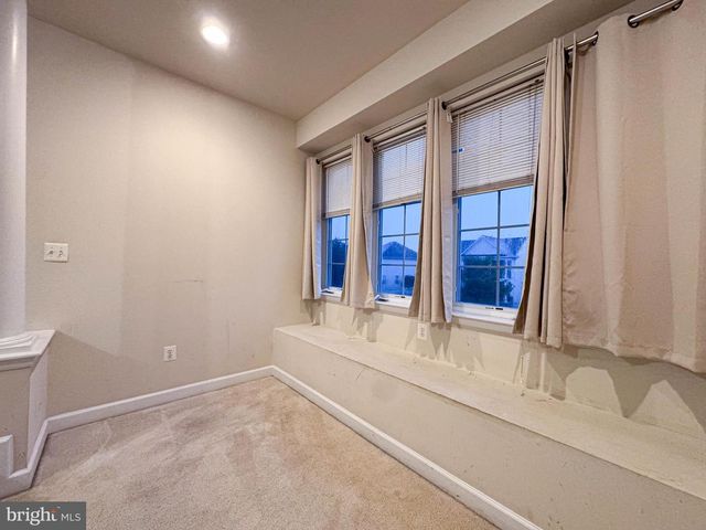 2039 DOWNSHIRE CT, Waldorf, MD 20603