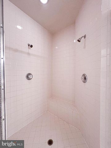 2039 DOWNSHIRE CT, Waldorf, MD 20603