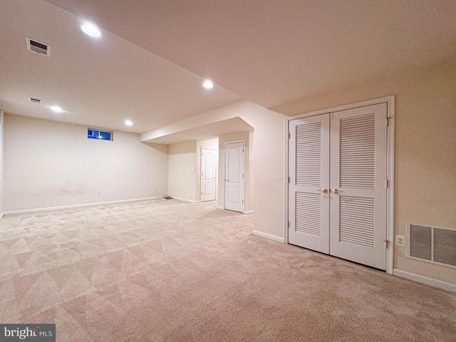2039 DOWNSHIRE CT, Waldorf, MD 20603