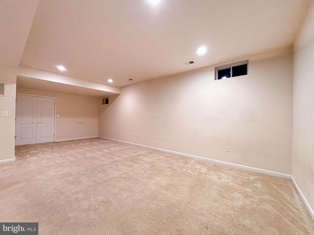 2039 DOWNSHIRE CT, Waldorf, MD 20603