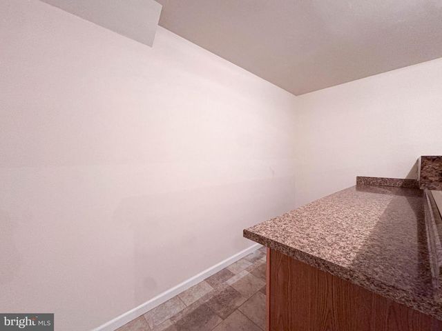 2039 DOWNSHIRE CT, Waldorf, MD 20603