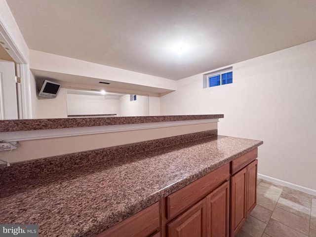 2039 DOWNSHIRE CT, Waldorf, MD 20603