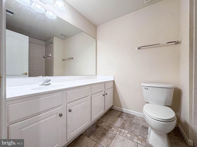 2039 DOWNSHIRE CT, Waldorf, MD 20603