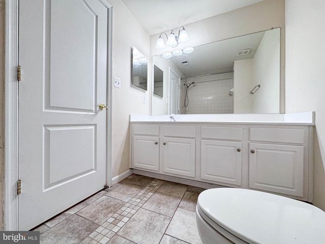 2039 DOWNSHIRE CT, Waldorf, MD 20603