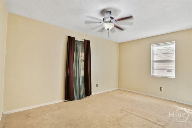 2223 N Fernwood Court, Savannah, GA 31404