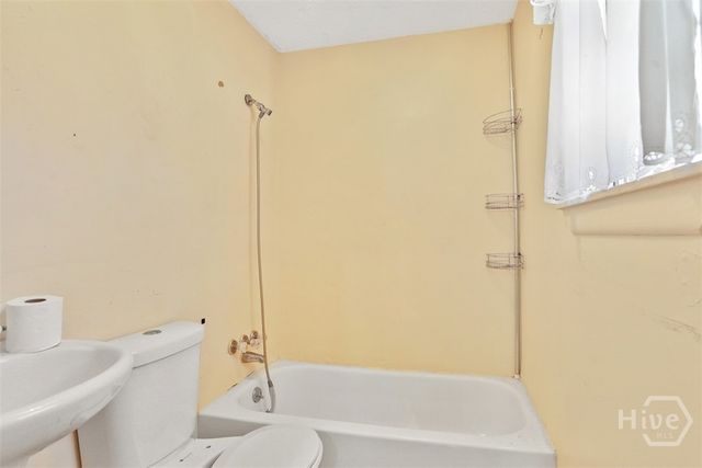 2223 N Fernwood Court, Savannah, GA 31404