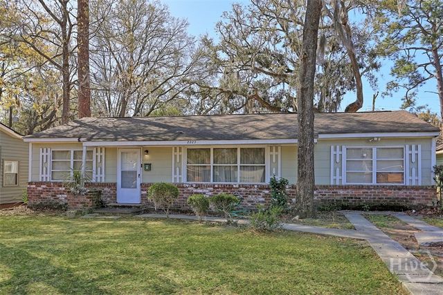 2223 N Fernwood Court, Savannah, GA 31404