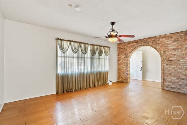 2223 N Fernwood Court, Savannah, GA 31404