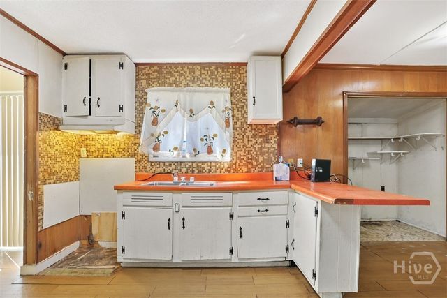 2223 N Fernwood Court, Savannah, GA 31404