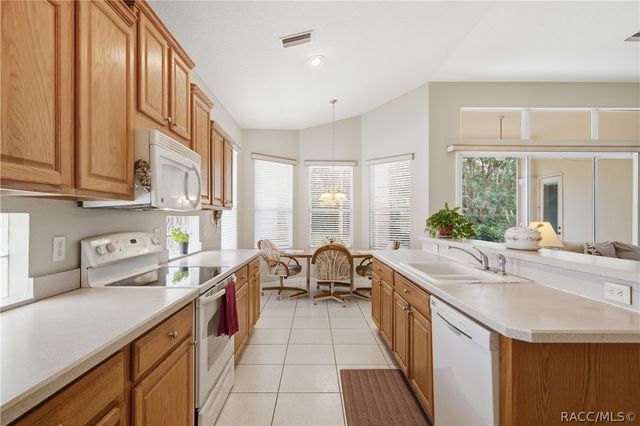 165 W Doerr Path, Hernando, FL 34442