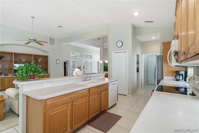 165 W Doerr Path, Hernando, FL 34442