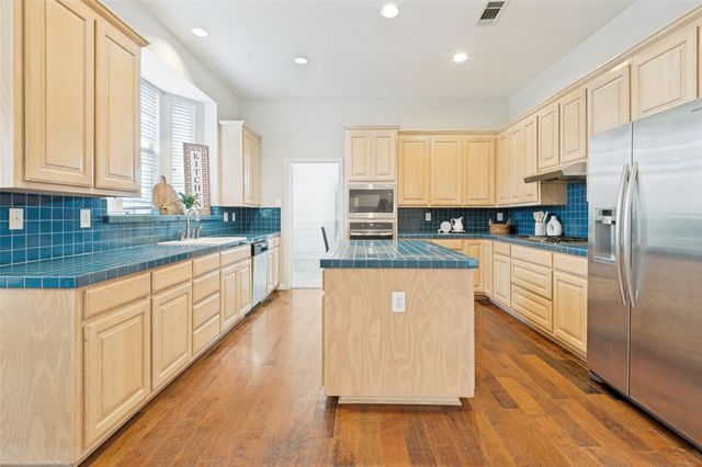2708 Steeplechase Court, Hurst, TX 76054