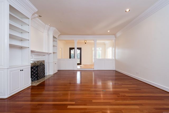 18 Chenal Cir, Little Rock, AR 72223