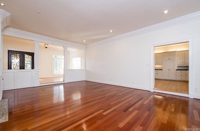 18 Chenal Cir, Little Rock, AR 72223