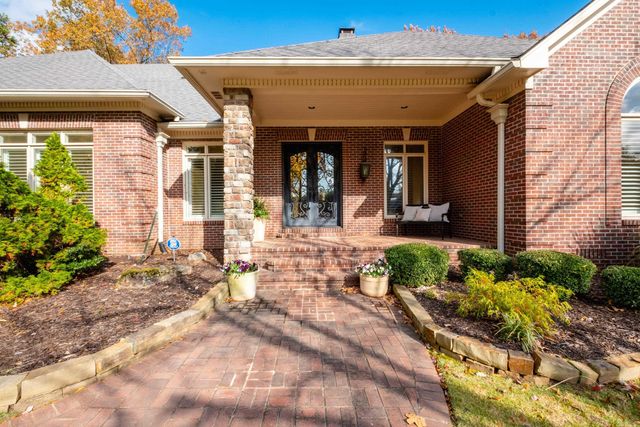 18 Chenal Cir, Little Rock, AR 72223