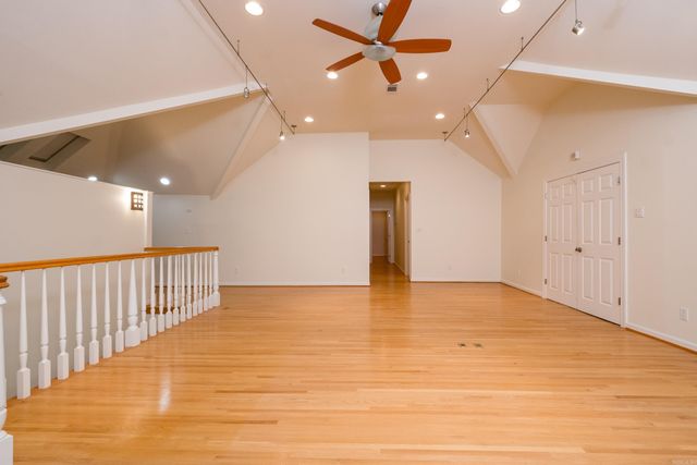 18 Chenal Cir, Little Rock, AR 72223