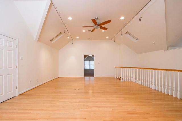 18 Chenal Cir, Little Rock, AR 72223