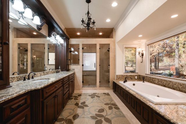 18 Chenal Cir, Little Rock, AR 72223