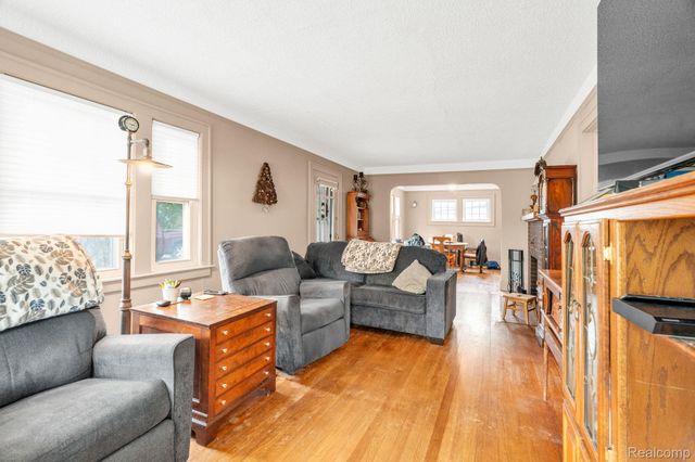 3363 Meinrad Drive, Waterford Charter Township, MI 48329