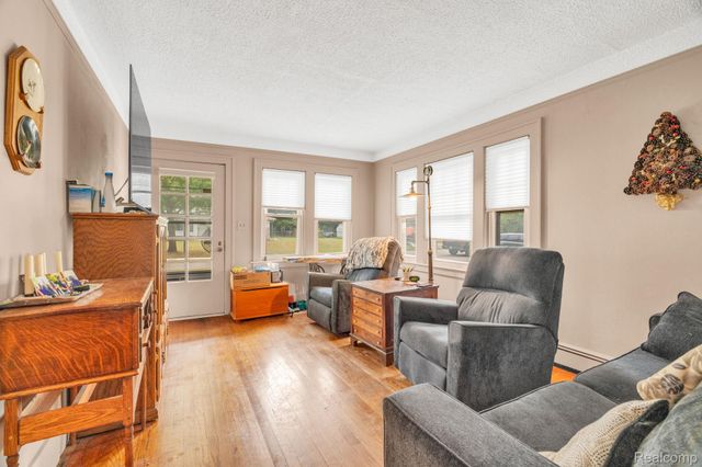 3363 Meinrad Drive, Waterford Charter Township, MI 48329