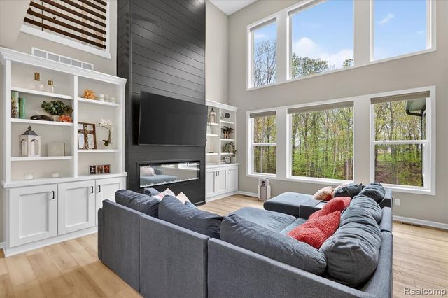 3262 Barett Ridge, Jenison, MI 49428