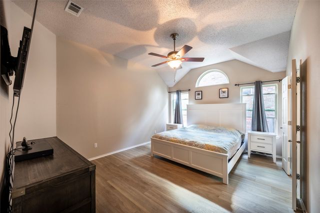 2075 Sunset Lane, Lewisville, TX 75067