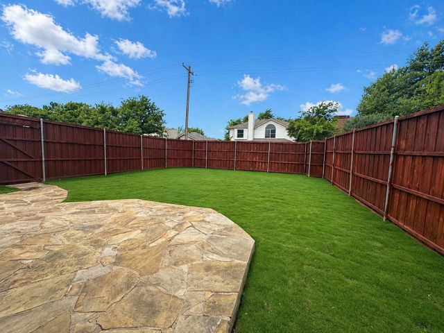 2075 Sunset Lane, Lewisville, TX 75067
