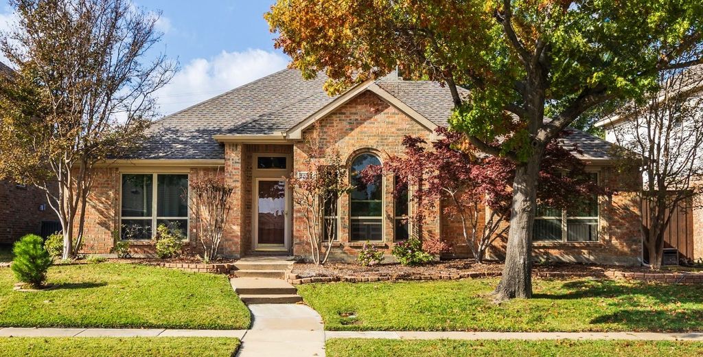 2075 Sunset Lane, Lewisville, TX 75067
