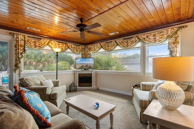 404 34th Ave. S, North Myrtle Beach, SC 29582