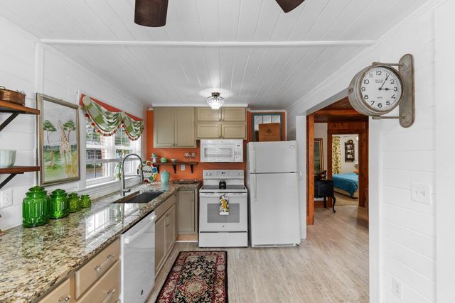 404 34th Ave. S, North Myrtle Beach, SC 29582
