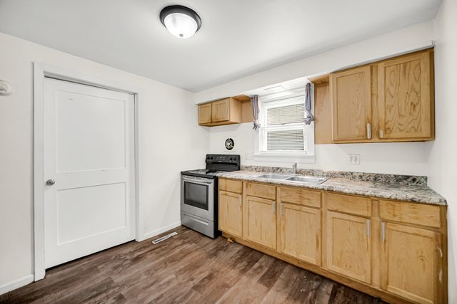 744 S Elm Avenue, Kankakee, IL 60901