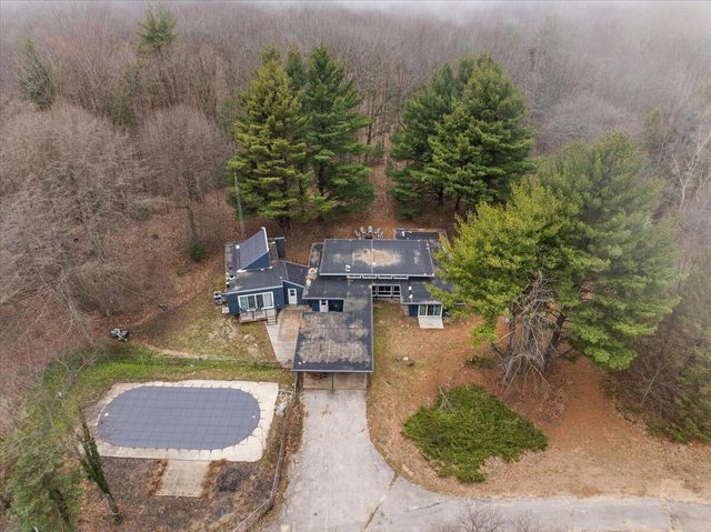 18830 77th Street, South Haven, MI 49090