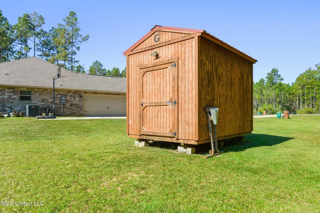 19805 Green Forrest Drive, Pass Christian, MS 39571