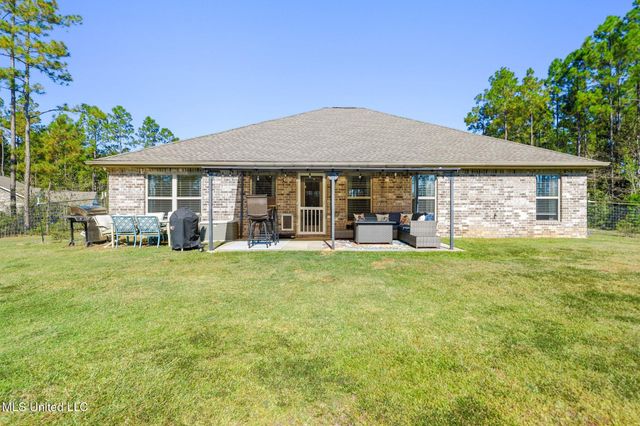 19805 Green Forrest Drive, Pass Christian, MS 39571