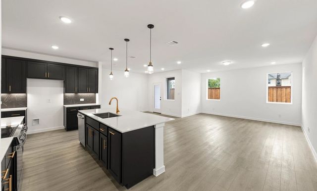 2521 Lost Maples Lane, Dallas, TX 75228