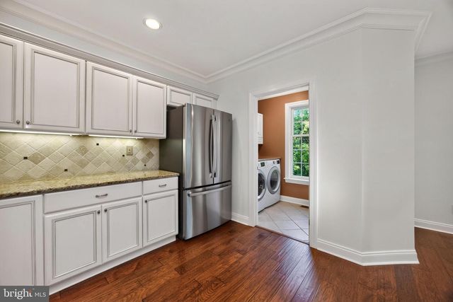 563 GRAMERCY LN, Downingtown, PA 19335