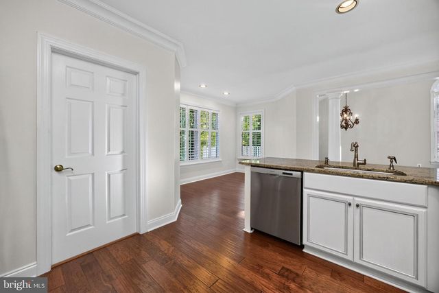 563 GRAMERCY LN, Downingtown, PA 19335