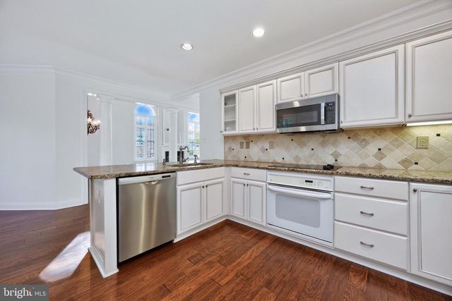 563 GRAMERCY LN, Downingtown, PA 19335