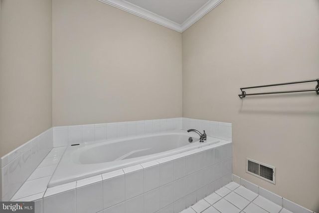 563 GRAMERCY LN, Downingtown, PA 19335