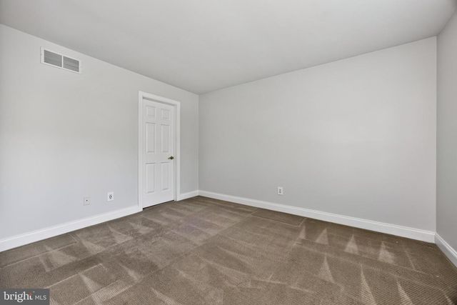563 GRAMERCY LN, Downingtown, PA 19335